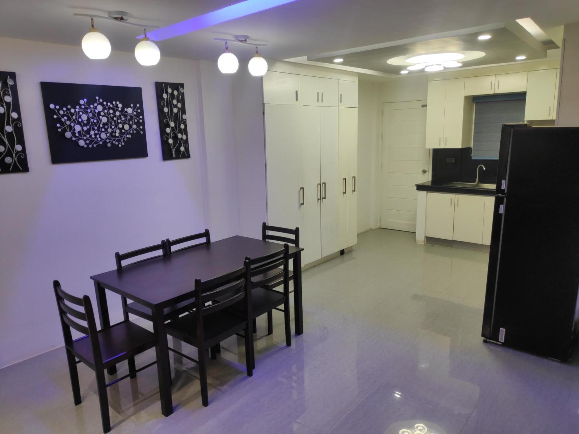 Tagaytay Staycation By Naya And Darla W Free Swimming Pool, Wifi & Netflix Tagaytay City Екстер'єр фото