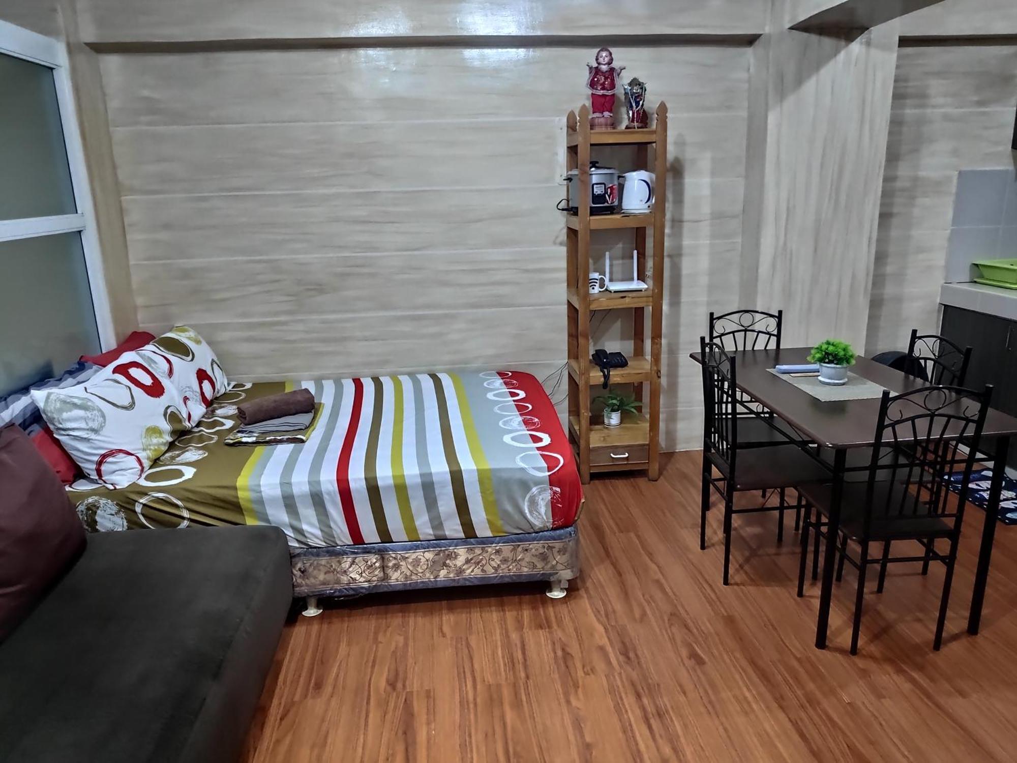 Tagaytay Staycation By Naya And Darla W Free Swimming Pool, Wifi & Netflix Tagaytay City Екстер'єр фото
