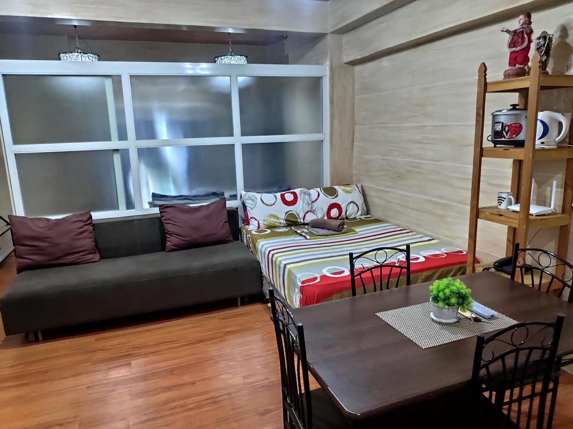 Tagaytay Staycation By Naya And Darla W Free Swimming Pool, Wifi & Netflix Tagaytay City Екстер'єр фото